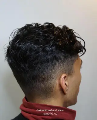 ショート カラー メンズ 福井 稜平のヘアスタイル