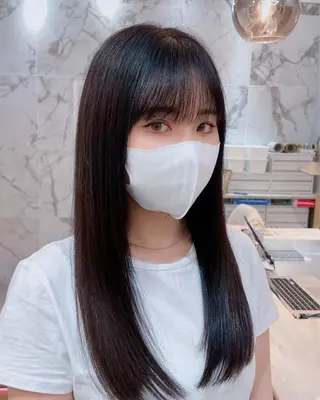 ロング 上品な透明感カラー 🫧renのヘアスタイル