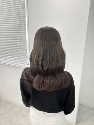 カラー 🪞［公式］ UNITED横浜🪞のヘアスタイル