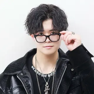 ショート カラー パーマ メンズ 🔥メンズ極🔥韓国 シャドウ/波巻き柿崎のヘアスタイル