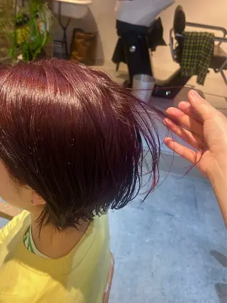 ショート カラー yokoyama hinanoのヘアスタイル