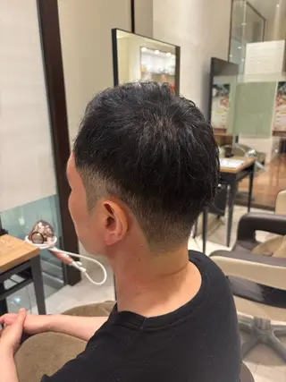 メンズ 笹崎 愛のヘアスタイル