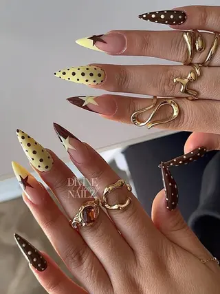 ネイル Dyo Nail_Royalのネイルデザイン