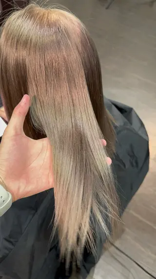 ロング カラー Lima/ブリー チ特化/心斎橋のヘアスタイル