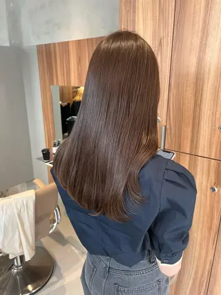 ロング カラー ブリーチなし 寒色カラーのヘアスタイル