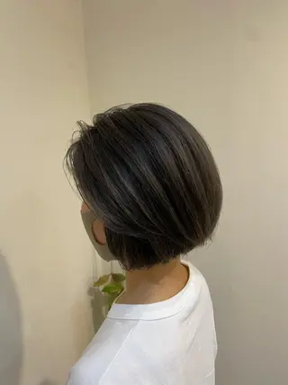 ショート カラー 髪質改善×レイヤー 🫧松野力也のヘアスタイル