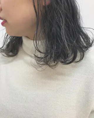 ミディアム カラー ニシオカ タクヤのヘアスタイル