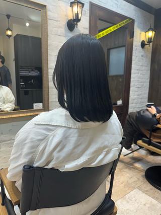 ミディアム 西出 茉燦のヘアスタイル