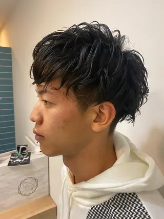 ショート パーマ & kuのヘアスタイル