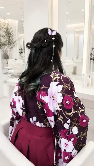 ミディアム 川村 百々華のヘアスタイル