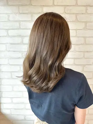 セミロング 川野 柚奈のヘアスタイル