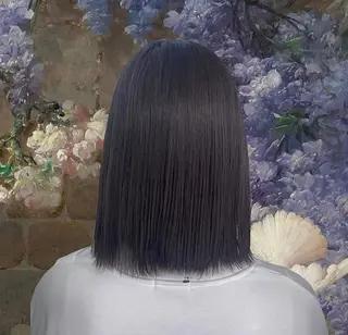 カラー MANAMI 🥀ウルフカットのヘアスタイル