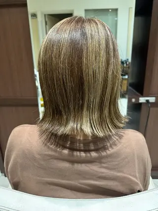 ショート カラー 岡崎 秀星のヘアスタイル