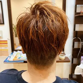 ショート カラー サトウ シューイチのヘアスタイル