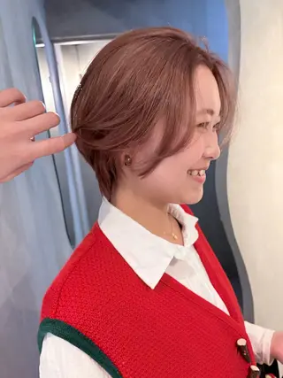 ショート マツイ モモノのヘアスタイル