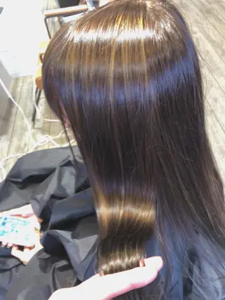 ロング 艶髪/ハイトーン Sherryのヘアスタイル