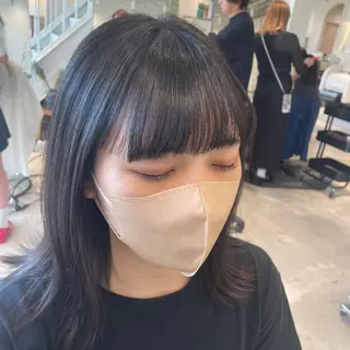 ミディアム 峯崎 葵のヘアスタイル