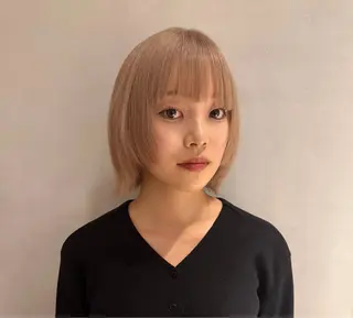 ショート カラー ヘアアレンジ ハイトーン/縮毛矯正 /梅田/みほのヘアスタイル