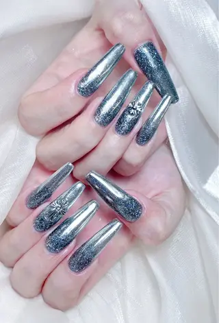 ネイル 🎀M nails✨ ビューティーのネイルデザイン