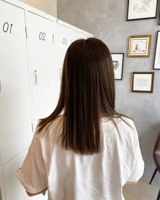 セミロング カラー 髪質改善／レイヤー／ 🐈Yokotaのヘアスタイル