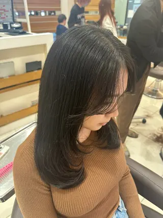 セミロング 暖色🎀ゆるふわ☁️ MOERI 🍒のヘアスタイル