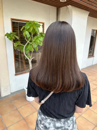 セミロング カラー putri 川邉 優花のヘアスタイル