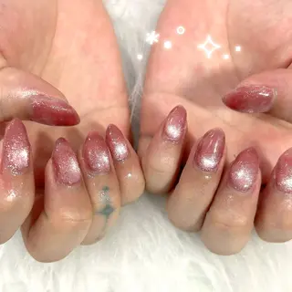 ネイル LAVISH momoneのネイルデザイン