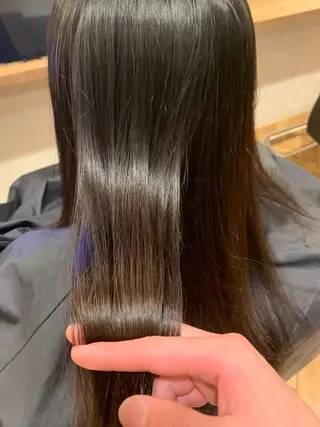 セミロング カラー 韓国レイヤー×艶髪 ハイトーンRyukiのヘアスタイル