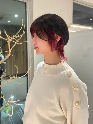 ミディアム ショート⌇艶カラー ⌇ RIN🌙のヘアスタイル