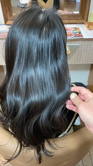 ロング パーマ ROOTS martinのヘアスタイル