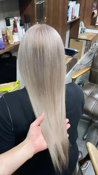 ロング カラー 難波ブリーチカラー 伊藤洋輝のヘアスタイル