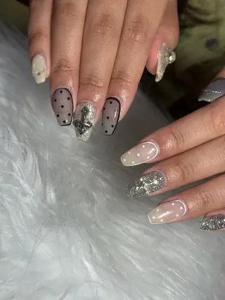 ネイル LAVISH 大和店 emi・:*+のネイルデザイン