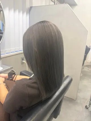 セミロング カラー three_ ナオキのヘアスタイル