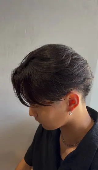 ショート 吉田吏朱風 曲がる縮毛矯正のヘアスタイル