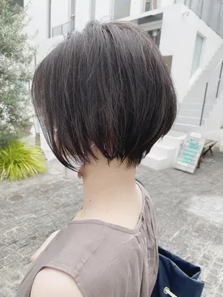 ショート カラー 佐藤史哉* 韓国レイヤー赤み除去のヘアスタイル