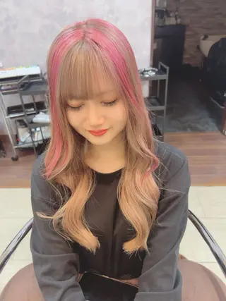 ロング 🦋髪質改善🦋 眞井琴美のヘアスタイル