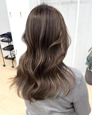 ロング カラー ヘアアレンジ 🫧透明感カラー/ Wカラー🫧namiのヘアスタイル