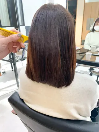 セミロング カラー パーマ ヘアアレンジ メンズ キッズ ネイル マツエク・マツパ アイブロウ 似合せレイヤー/ 柔らか透明感カラーのヘアスタイル
