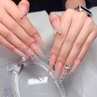 ネイル HIN NAILのネイルデザイン