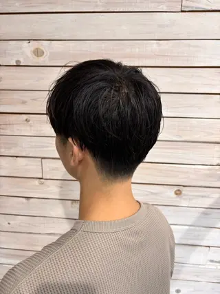 メンズ 岡山メンズパーマ 白神珠梨のヘアスタイル