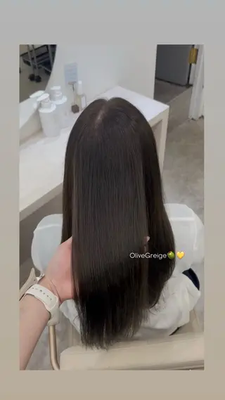 ロング カラー Core茶屋町 HINATA🫧のヘアスタイル