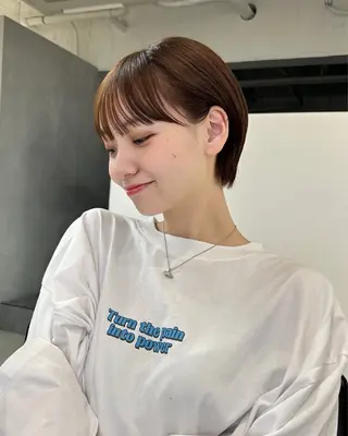 ショート カラー ❤️ショートカット ・顔周りカット❤️のヘアスタイル