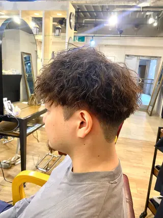 ショート パーマ メンズ メンズ特化美容師/ スチャスティニーのヘアスタイル