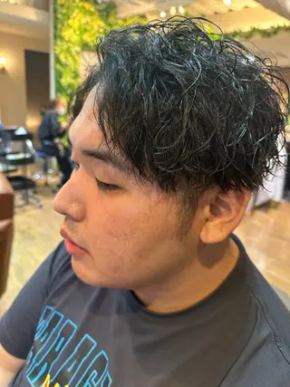 ショート パーマ メンズ 中尾 陸のヘアスタイル
