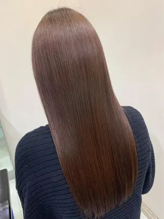 ロング 安田 さやかのヘアスタイル