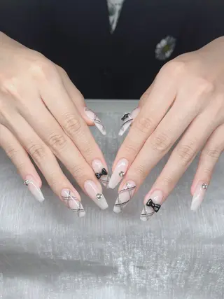 ネイル Lee Nails チップ長さだし専門店のネイルデザイン