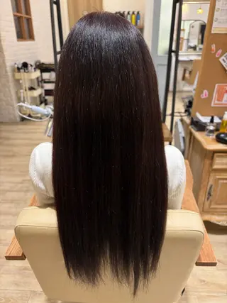 ロング カラー 伊藤 梨緒のヘアスタイル