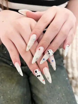 ネイル Nail salon Rhonaのネイルデザイン