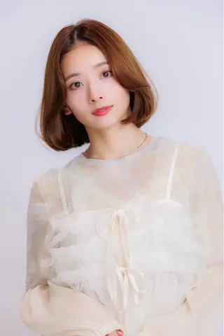 カラー ♻️ブリーチなし カラー♻️のヘアスタイル