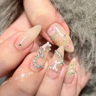 ネイル fein. Matsuri🎀のネイルデザイン